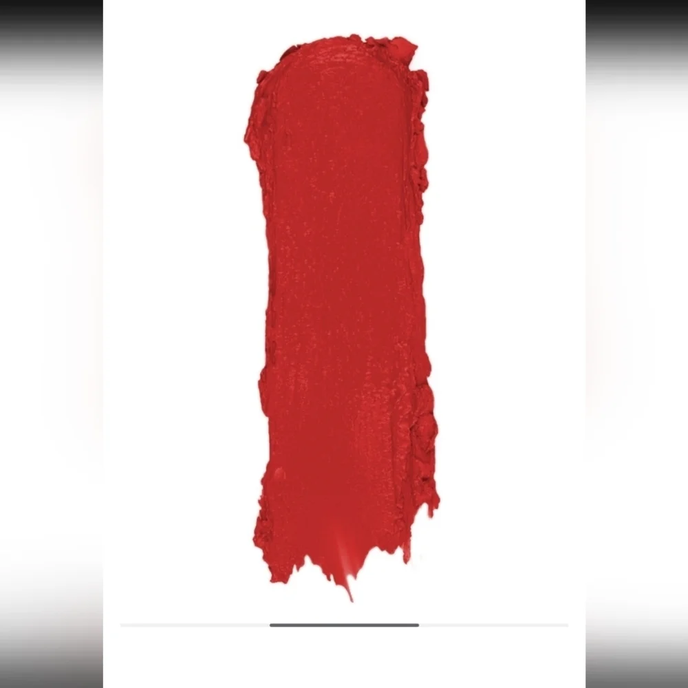 RealHer Moisturizering Lipstick I Am Fierce (New)
